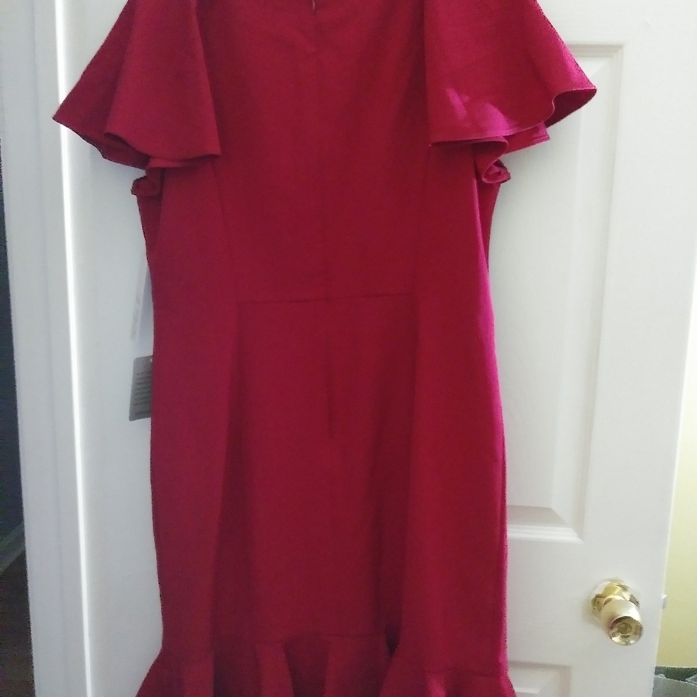 NWT. LADIES DRESS